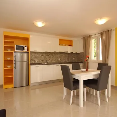 Gorica Ii A2-2 Br-3 By Interhome *